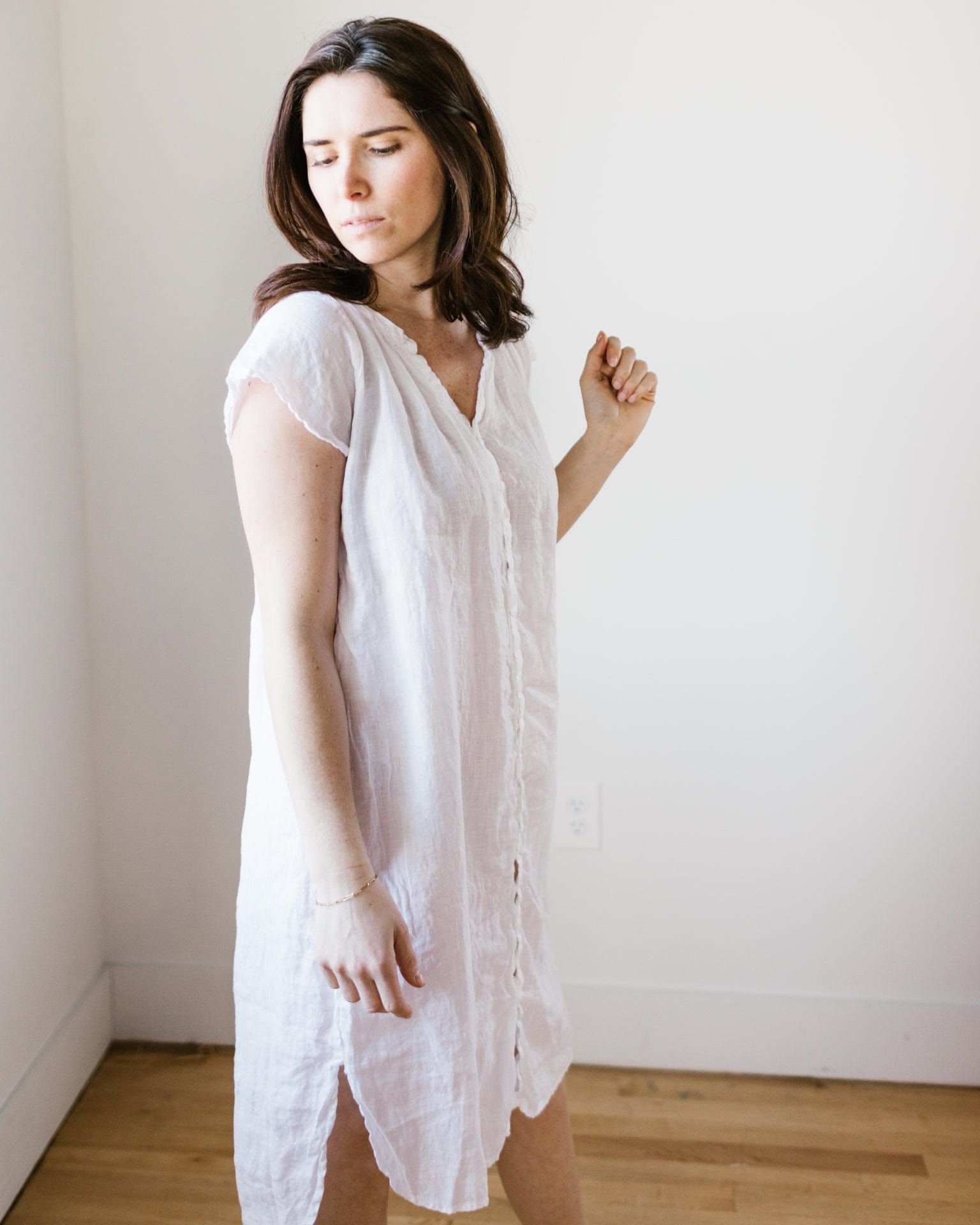 Lucy Dress w/o Pkts in White HW Linen Twill