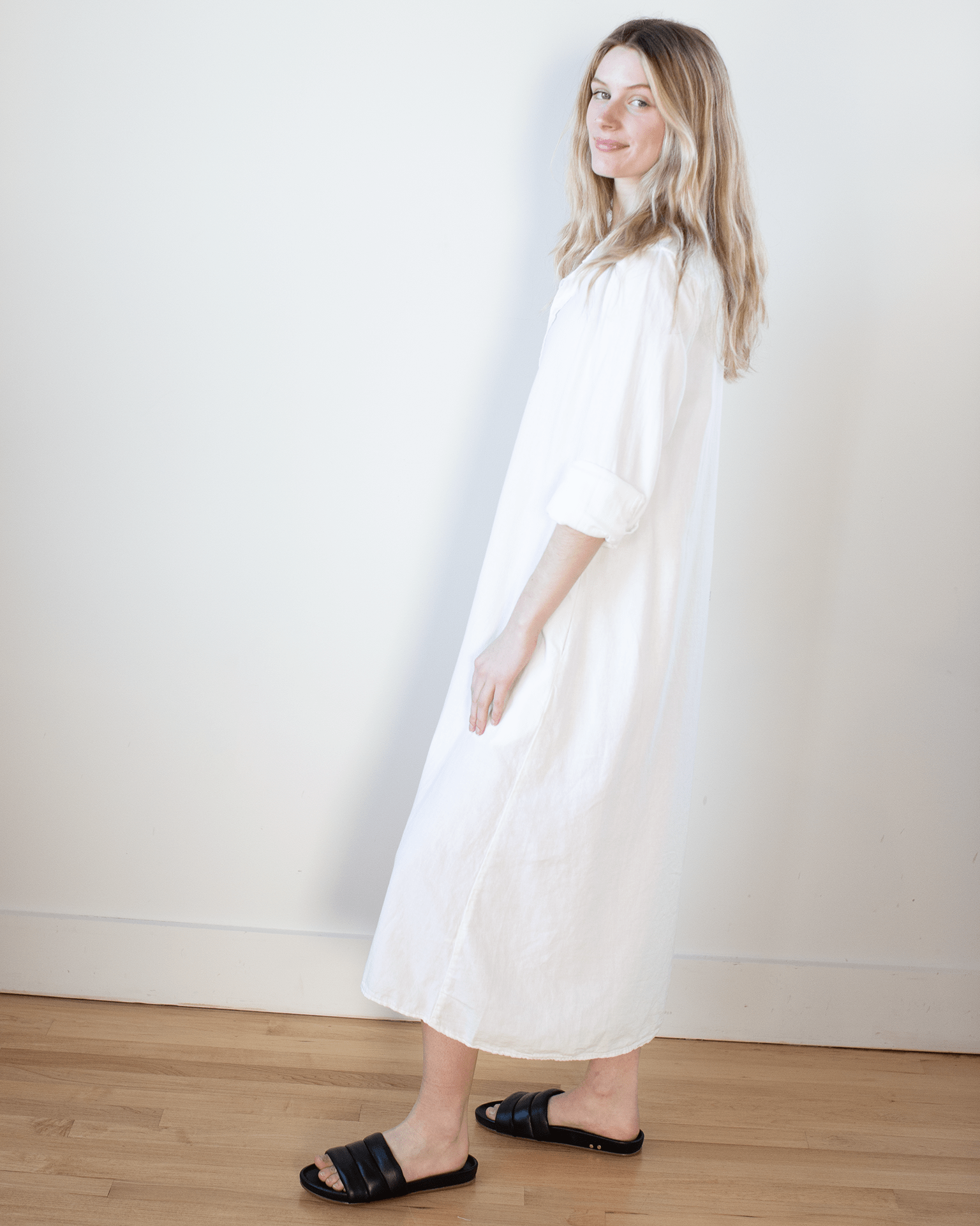 Maxi Shirtdress in White Textured Cotton