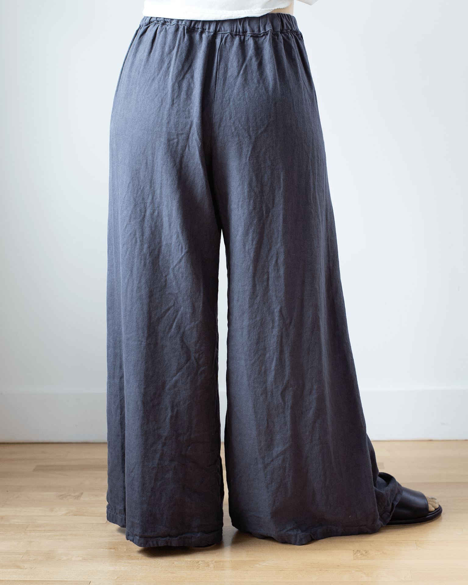 Wendy Pant in Carbon Hemp Blend
