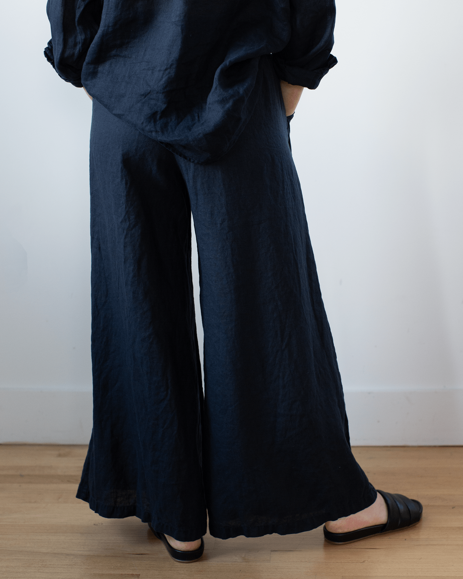 Wendy Pant in Ink Linen