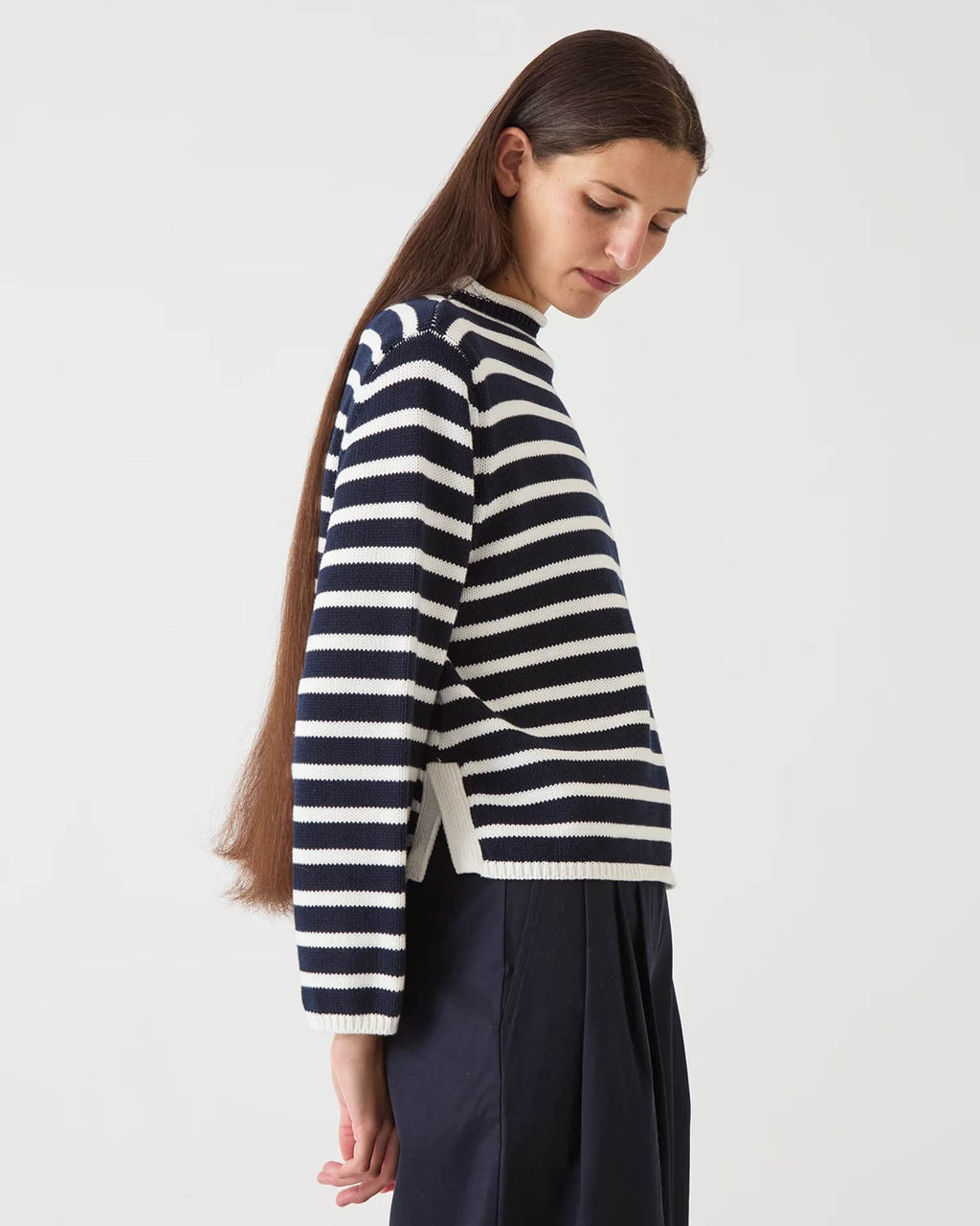 Dylan Stripe Cotton Sweater in Off White/Navy