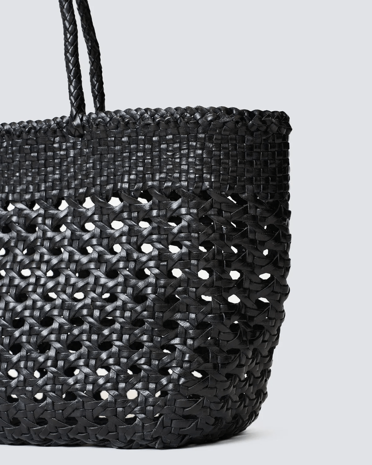 Cannage Kanpur Big in Black