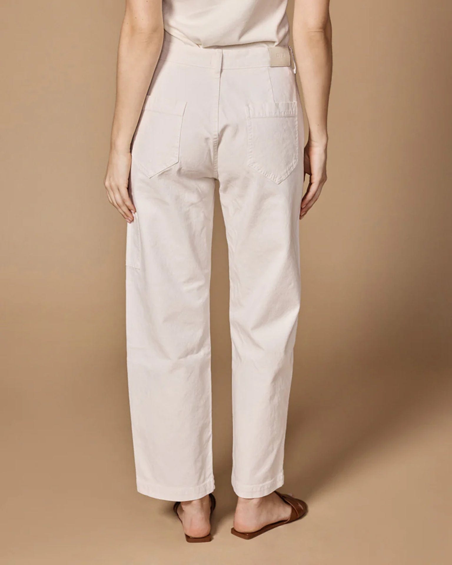 Hayley Pant in Stone