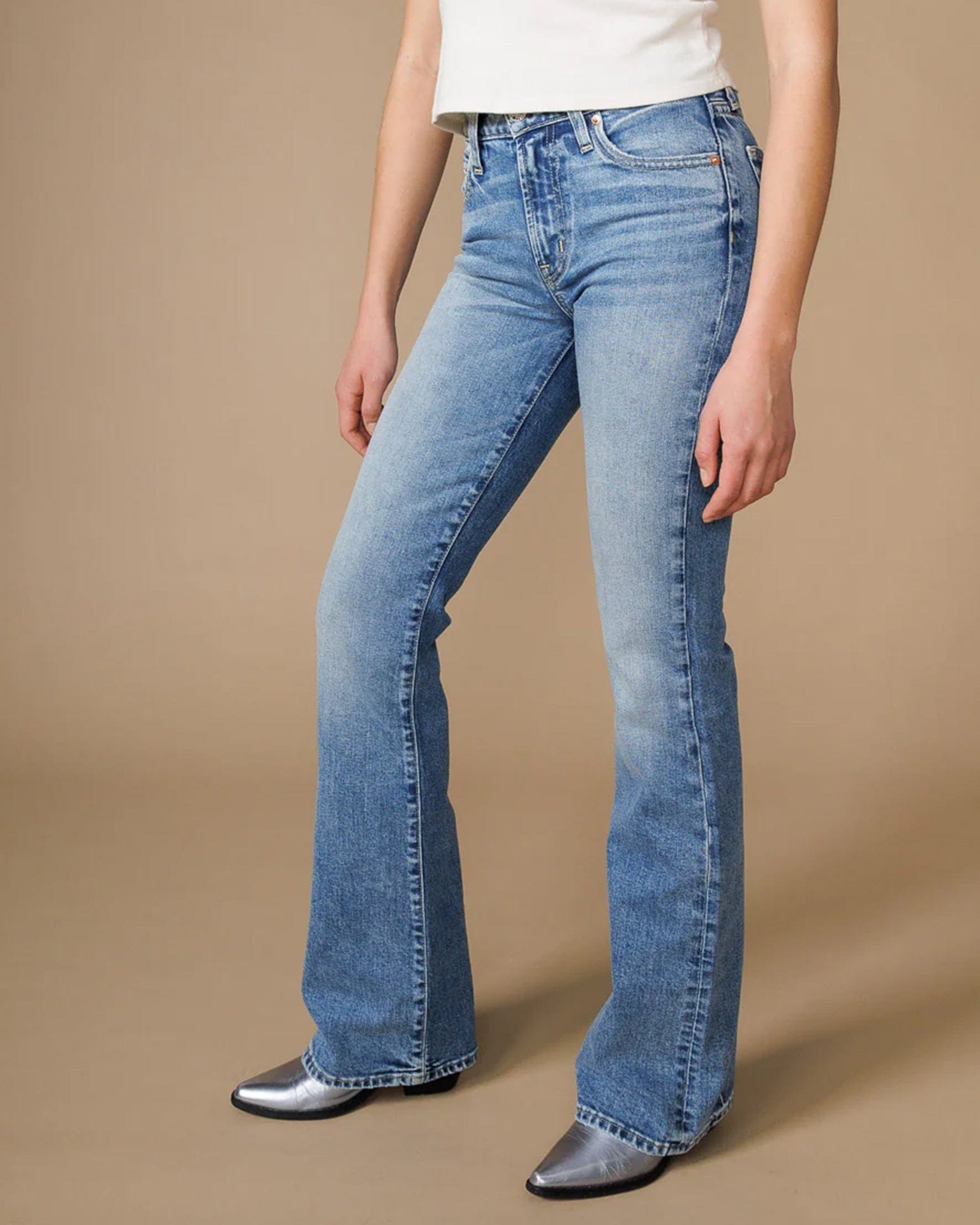 Lark Bootcut in Hanson