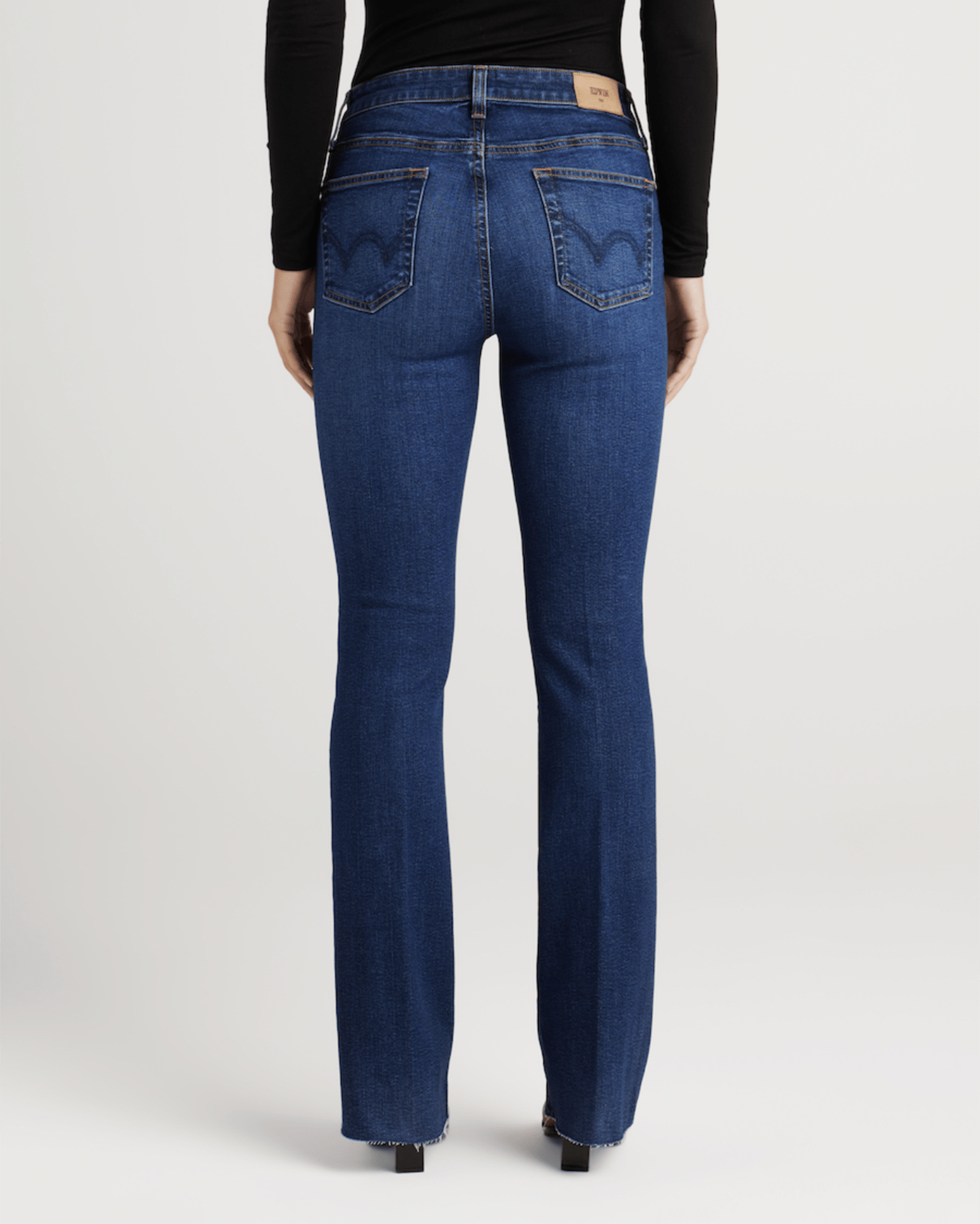 Lark w/ Raw Hem in Cypress