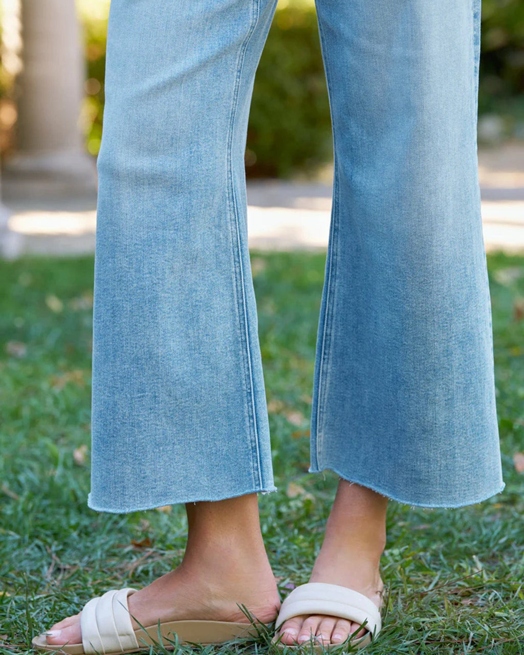Galway Wide Leg Jean in 1986 Denim Mineral Wash