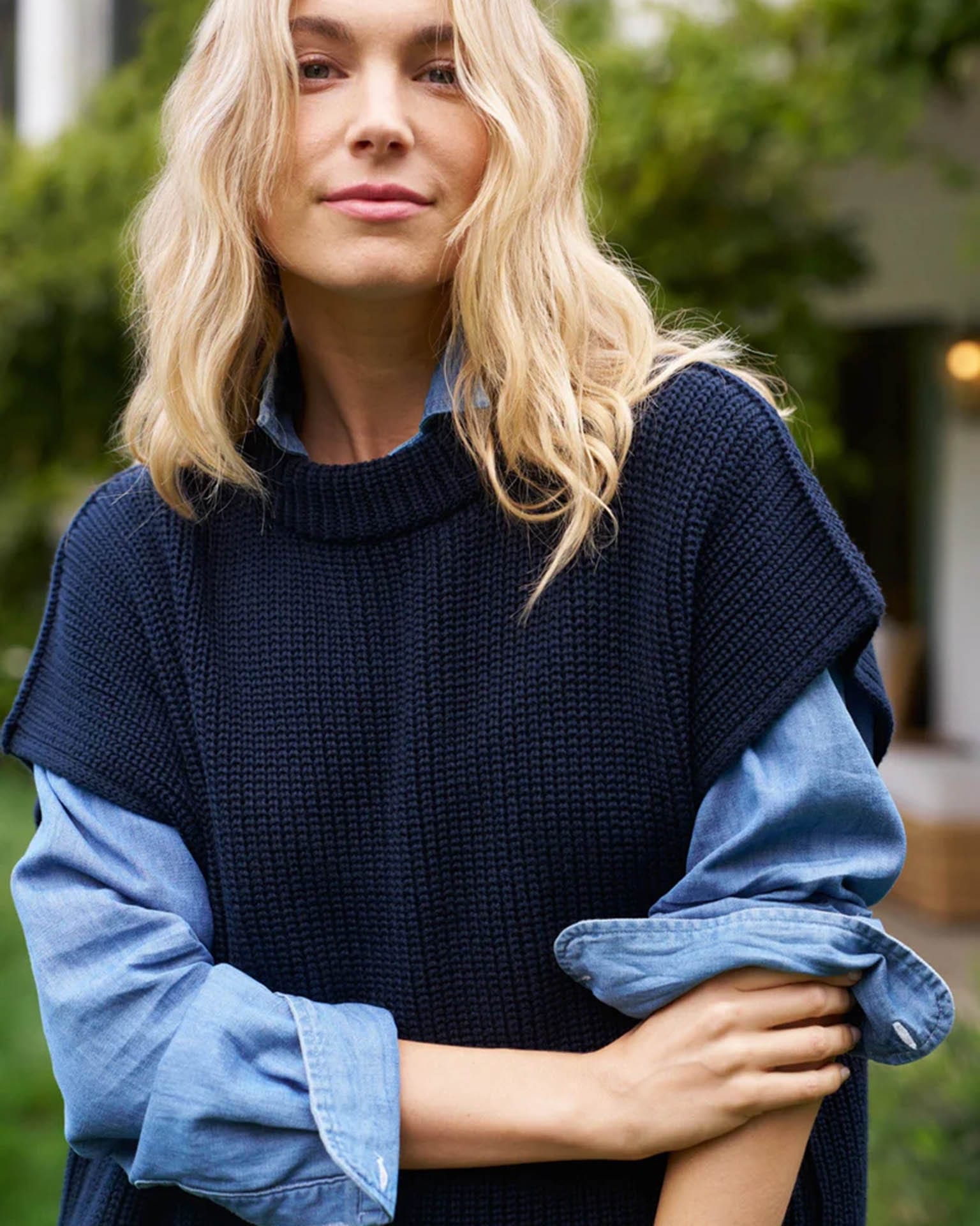 Montecito Vest in Marine