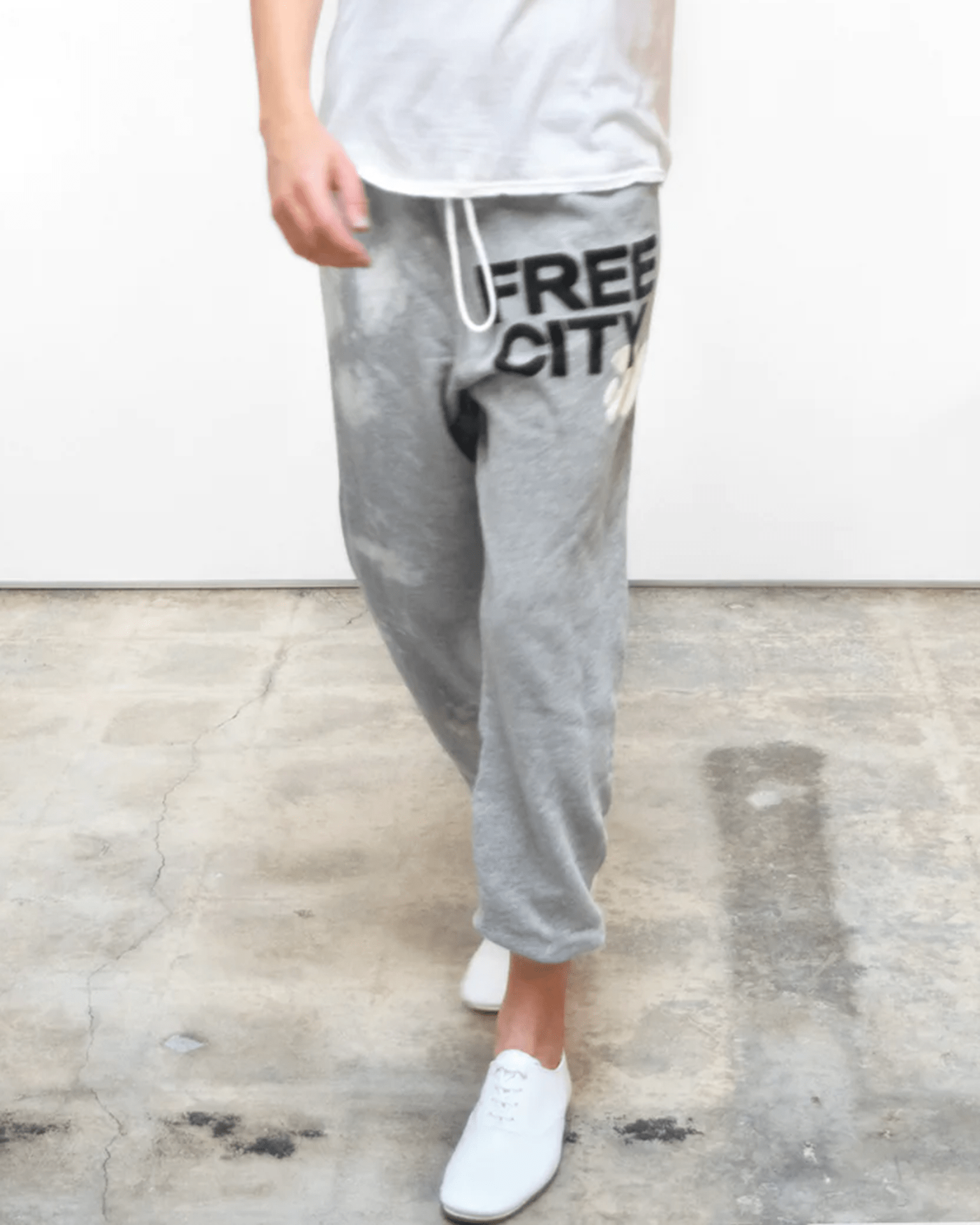 Bleachout Superfluff OG Sweatpant in Heather Bleachout