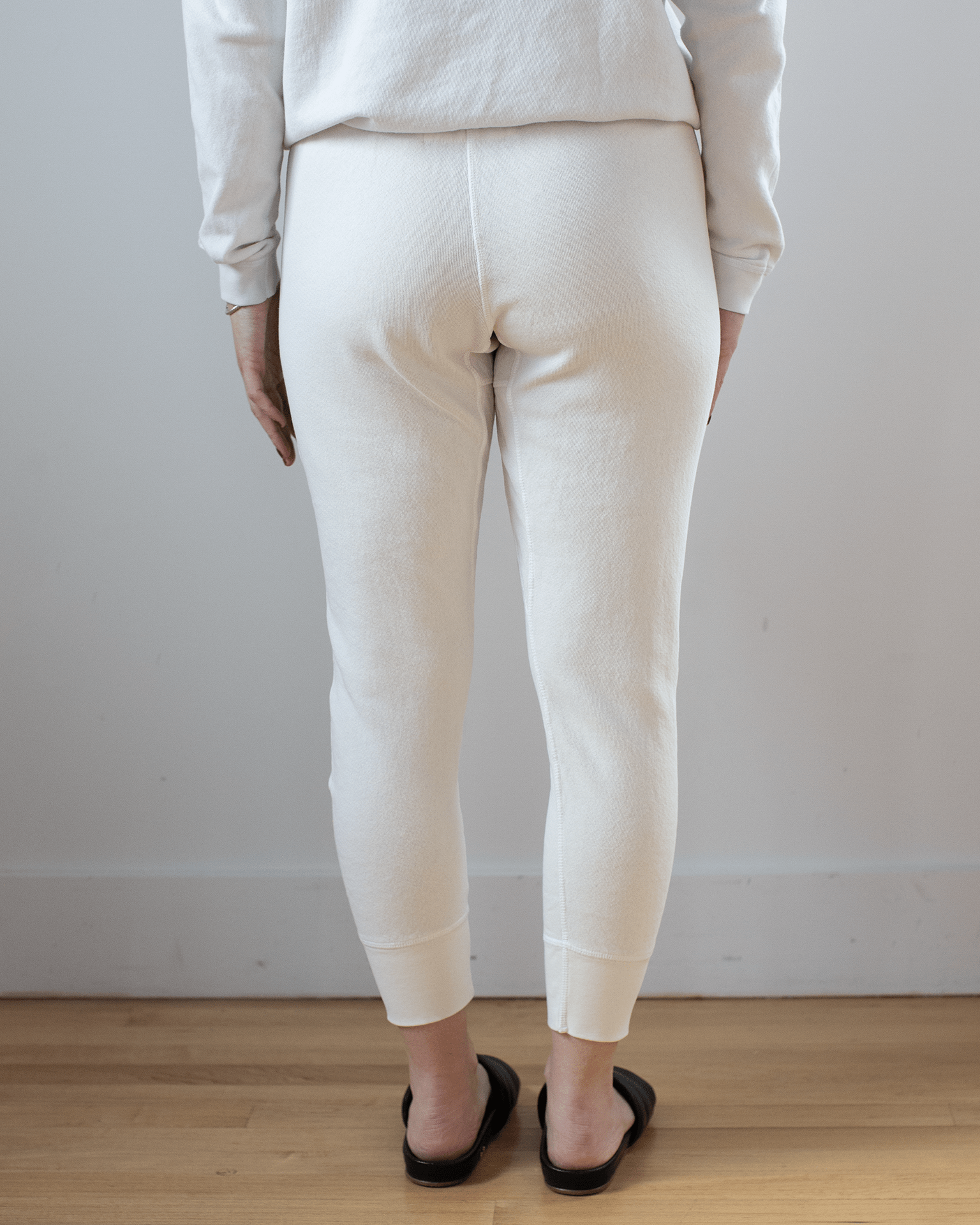 Large 3/4 Sweatpants in Creamy Army