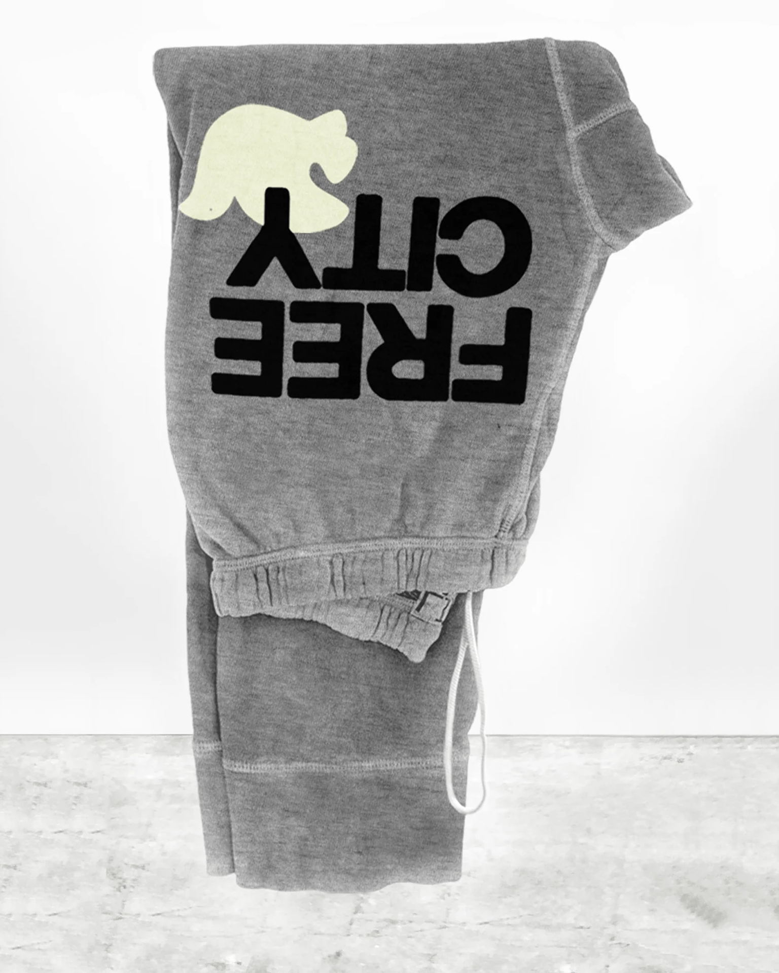 Large 3/4 Sweats in Heather Cream