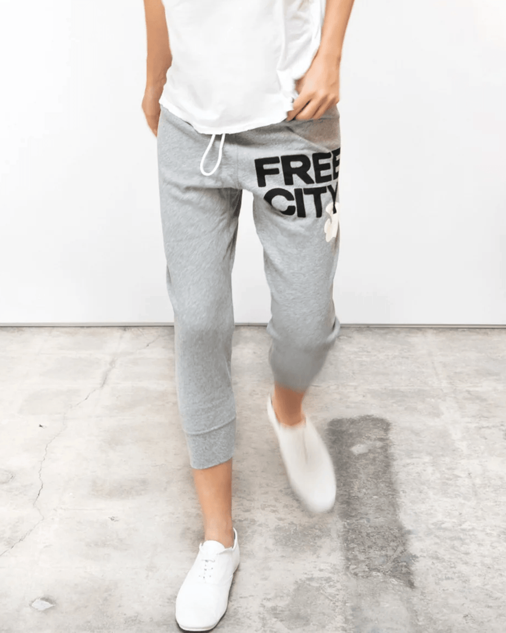 Large 3/4 Sweats in Heather Cream