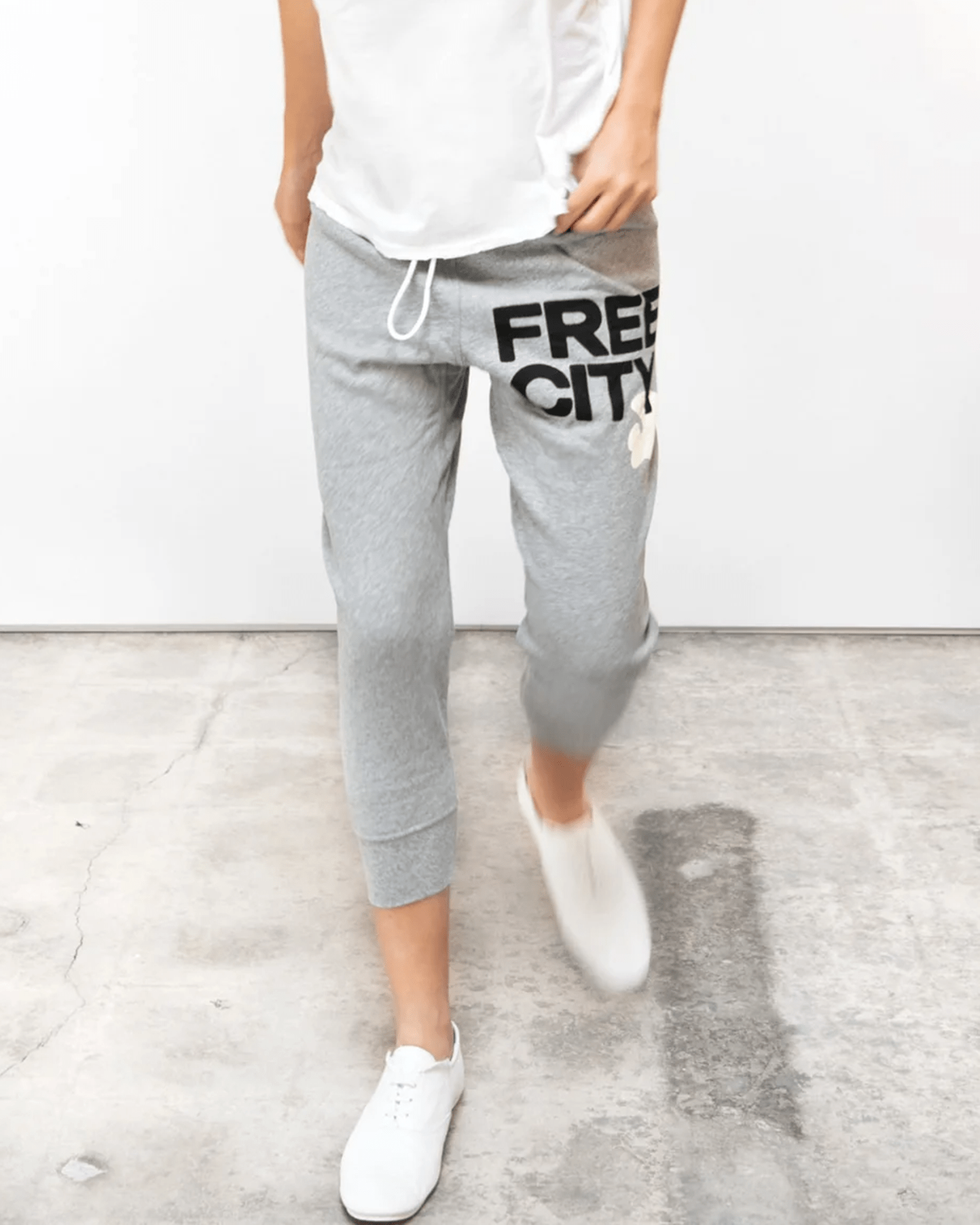 Large 3/4 Sweats in Heather Cream