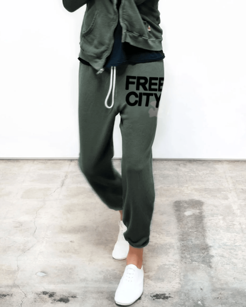 Superfluff Lux OG Sweatpant in Bush