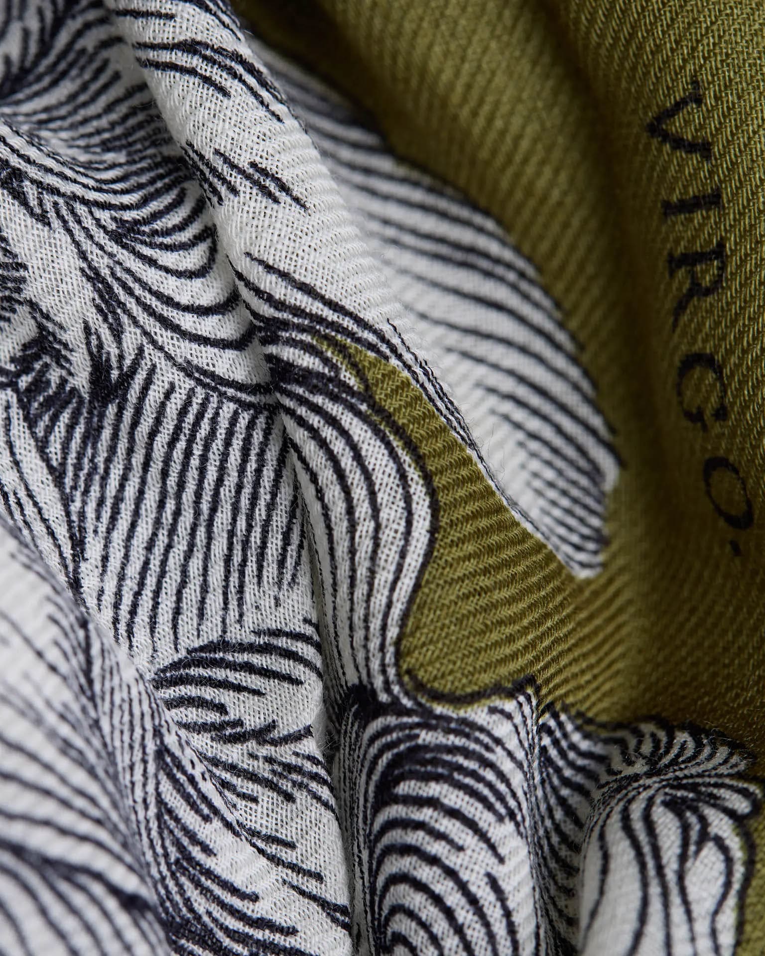 Scarf / Etole 100 Wool Astrologie in Khaki