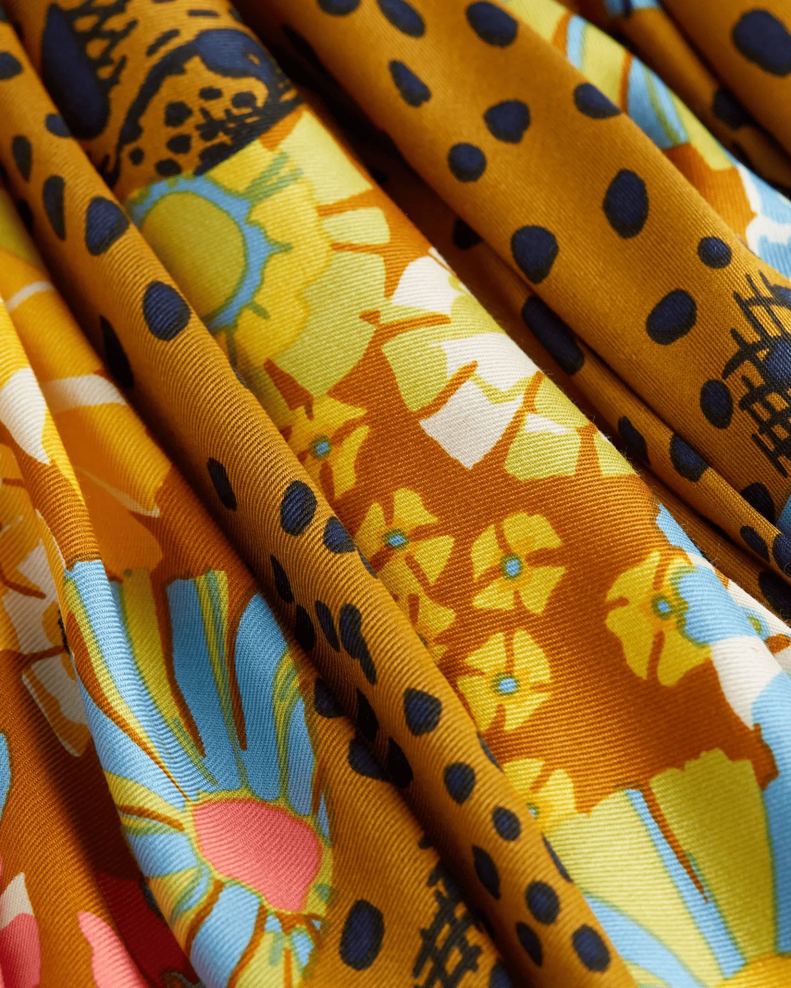 Square 130 Pampa in Caramel