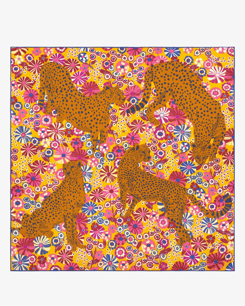 Square 130 Pampa in Fuchsia