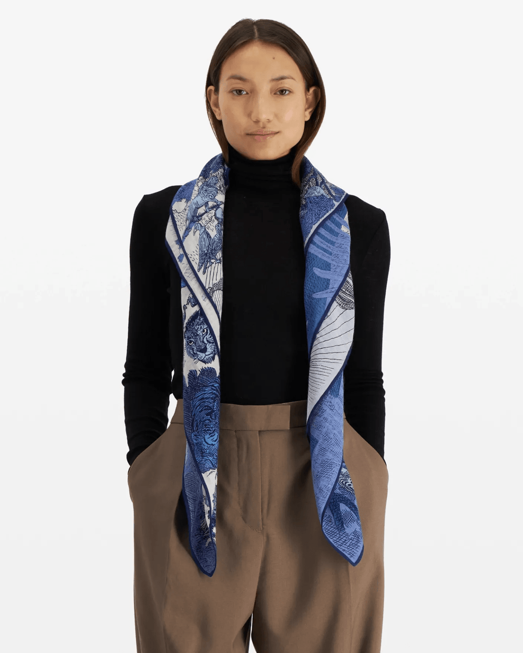 Square / Carre 100 Reve in Blue
