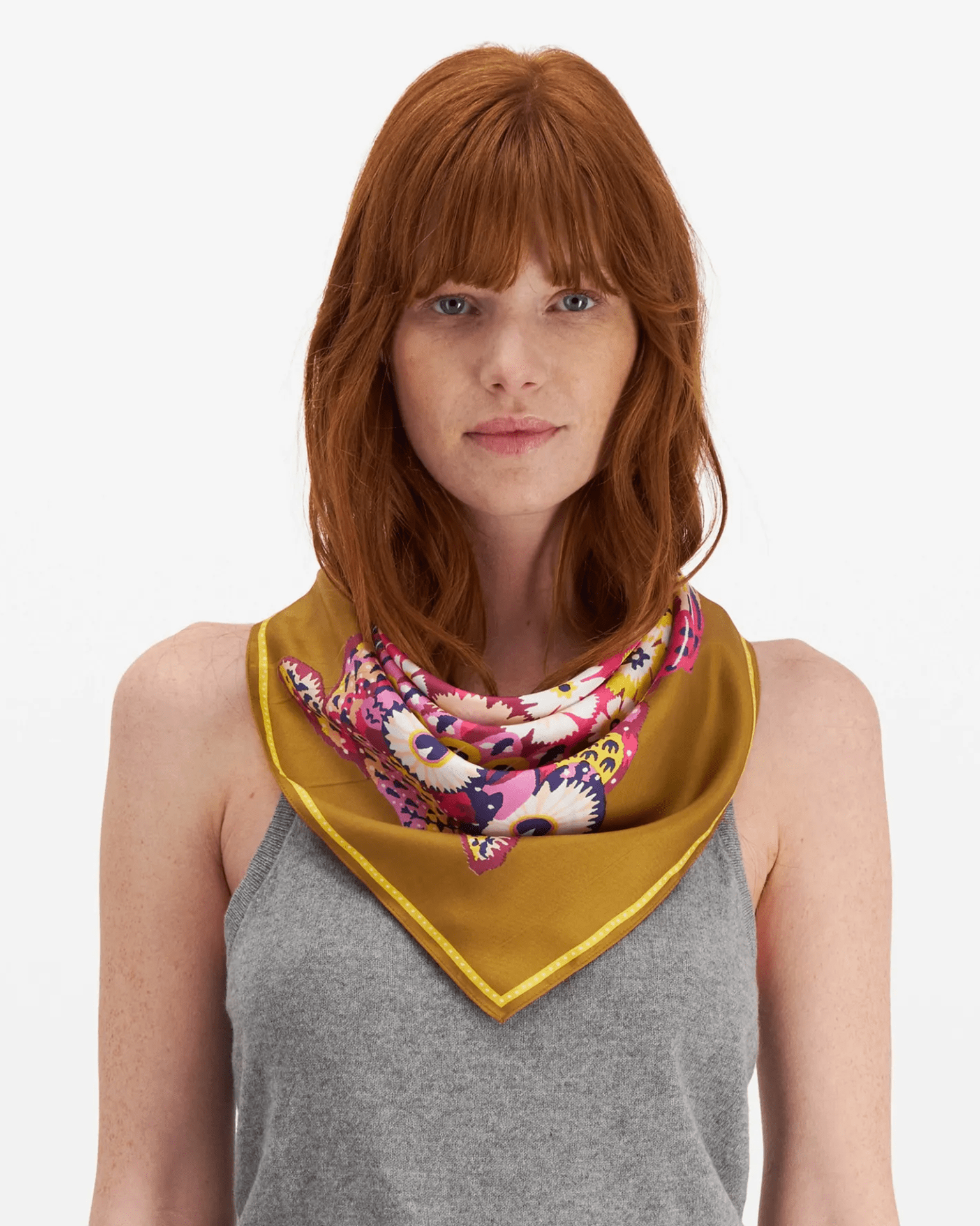 Square / Carre 65 Hulule in Fuchsia