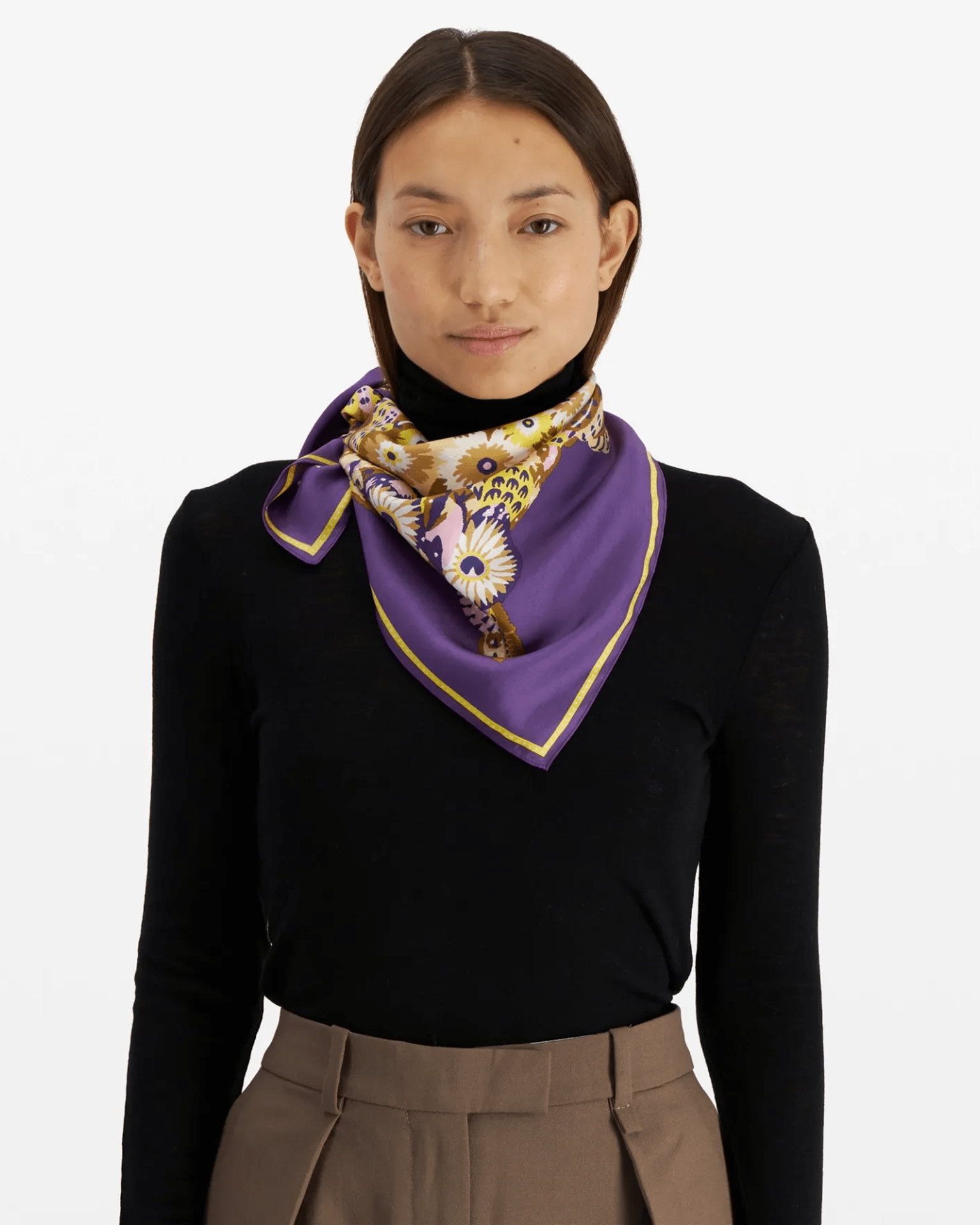 Square / Carre 65 Hulule in Purple