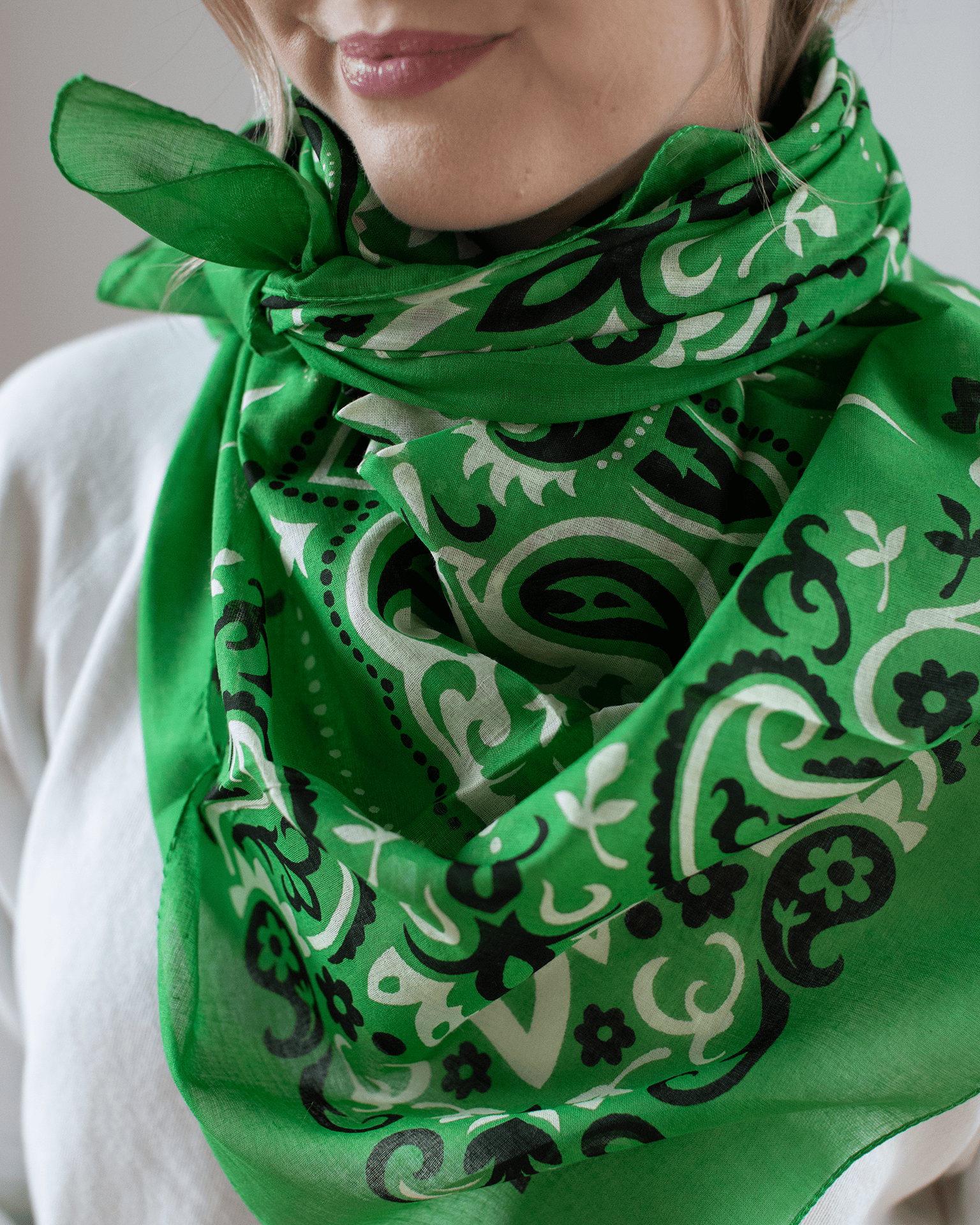 Classic Cotton Bandana in Vert