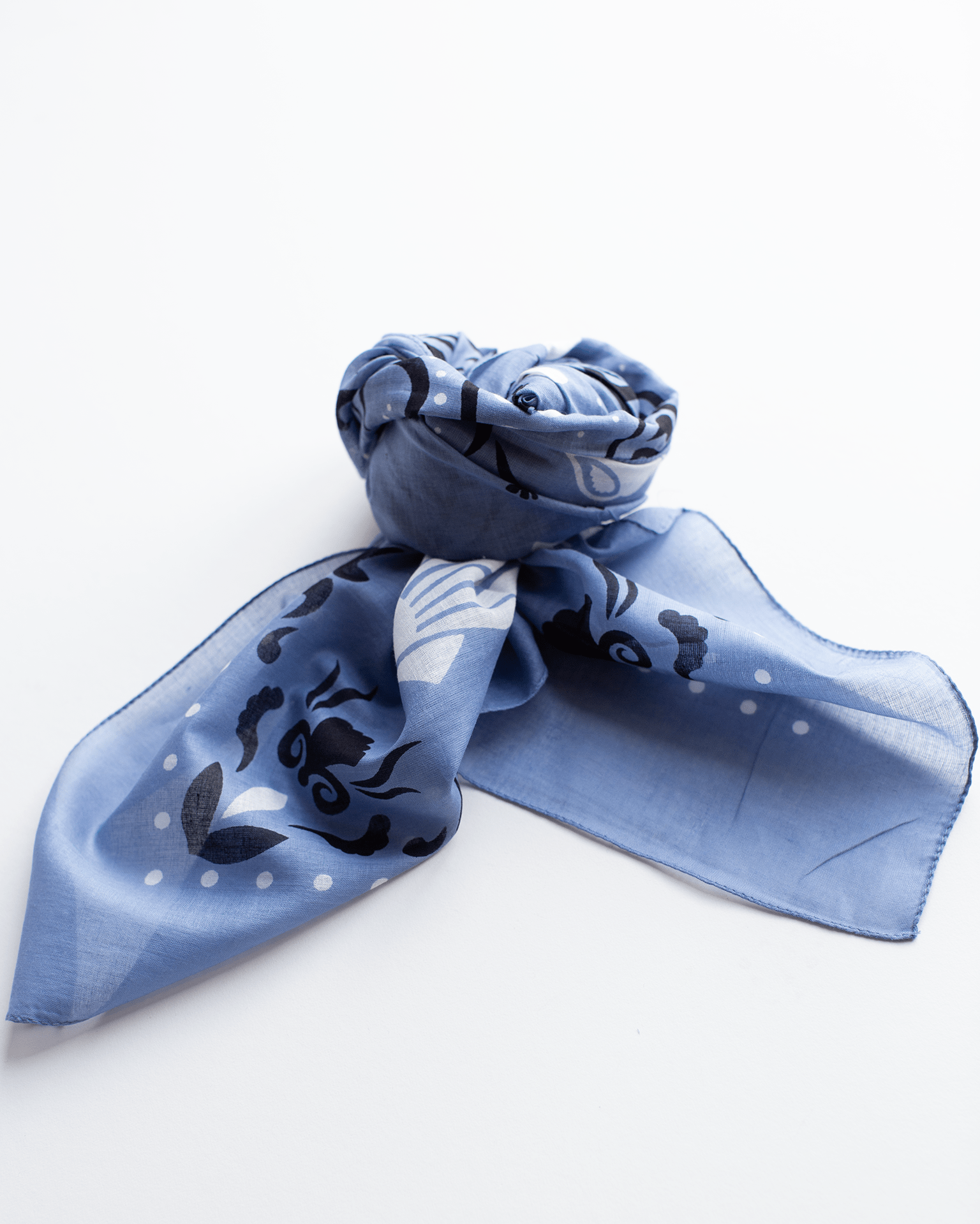 Crustaces Cotton Bandana in Riviera