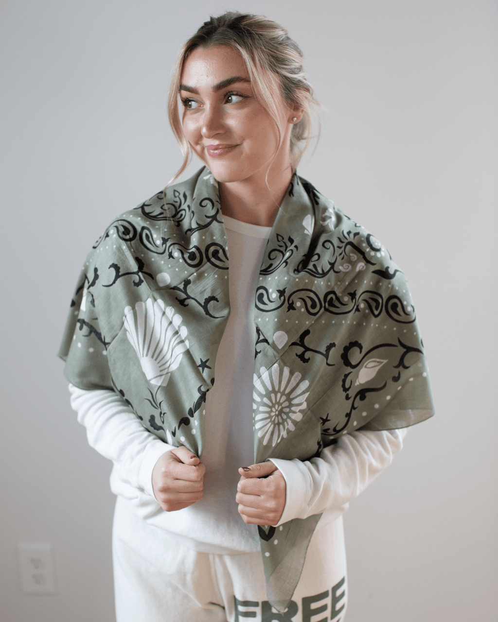 Crustaces Cotton Bandana in Vert Doux