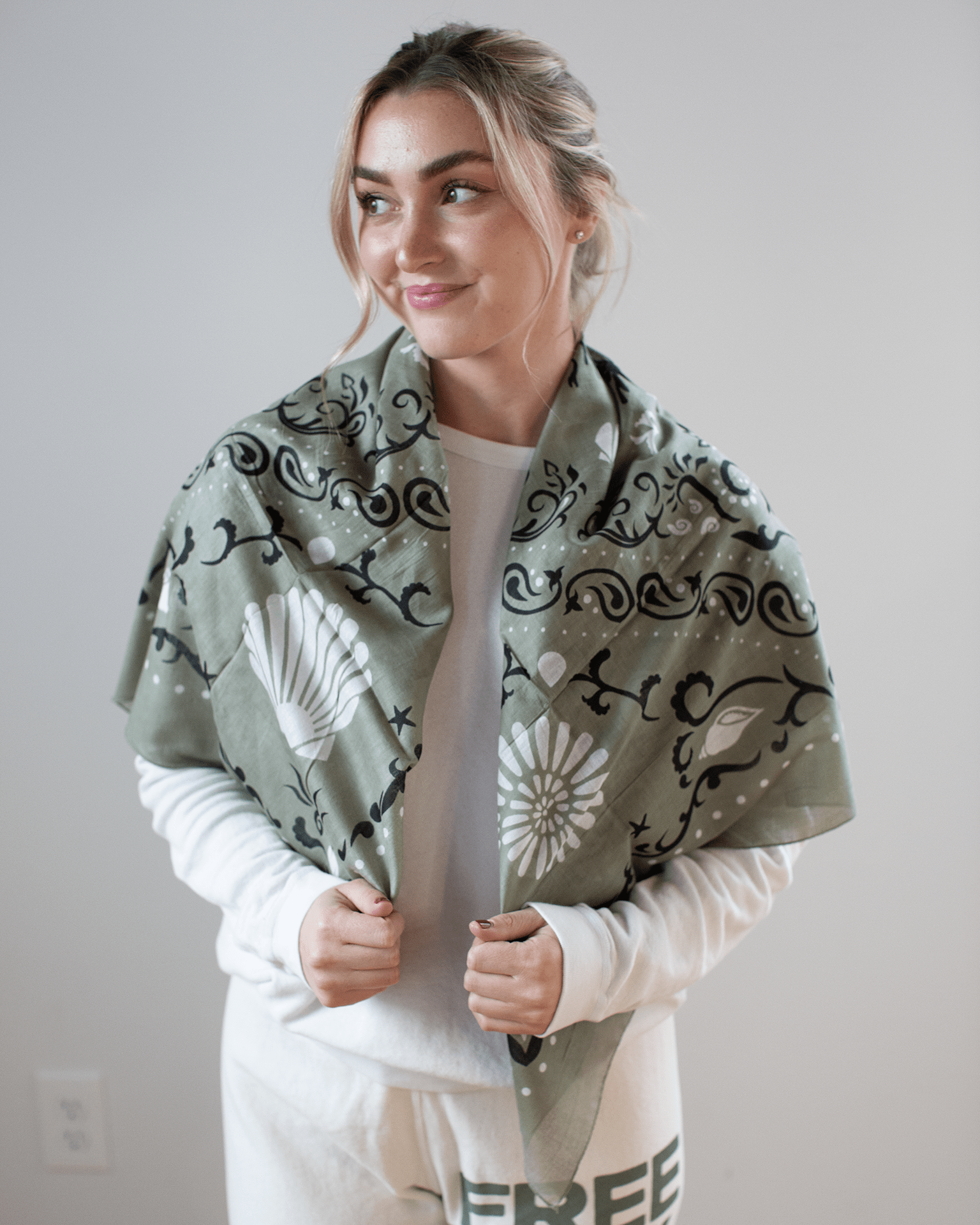 Crustaces Cotton Bandana in Vert Doux