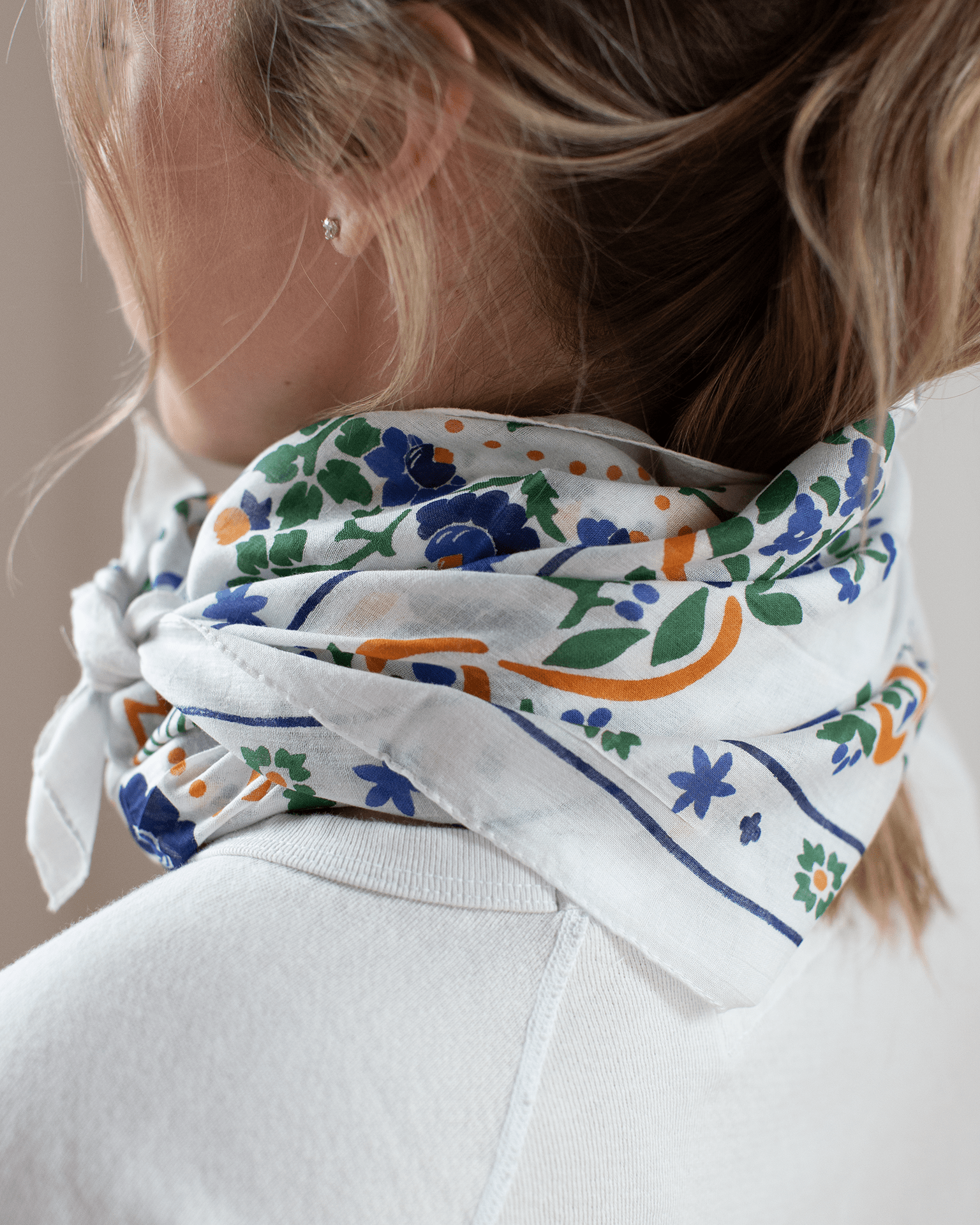 Secret Garden Cotton Bandana in Blanc