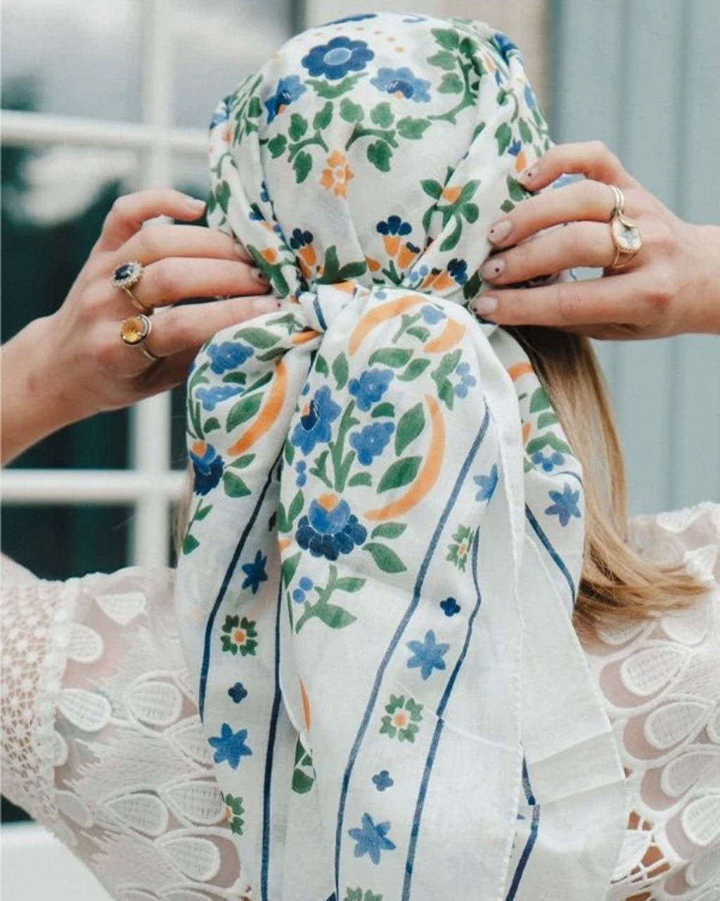 Secret Garden Cotton Bandana in Blanc