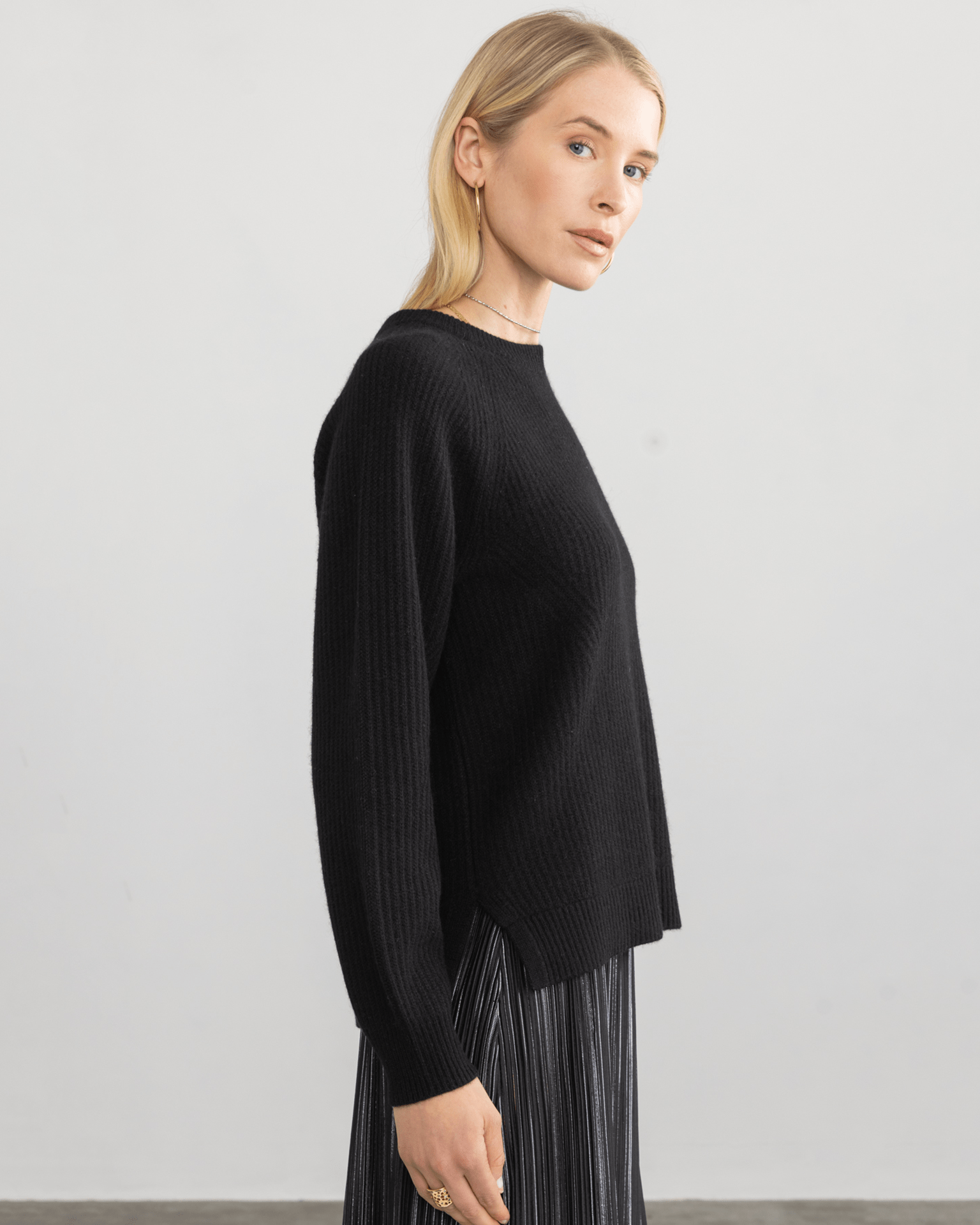 Marin Pullover in Black