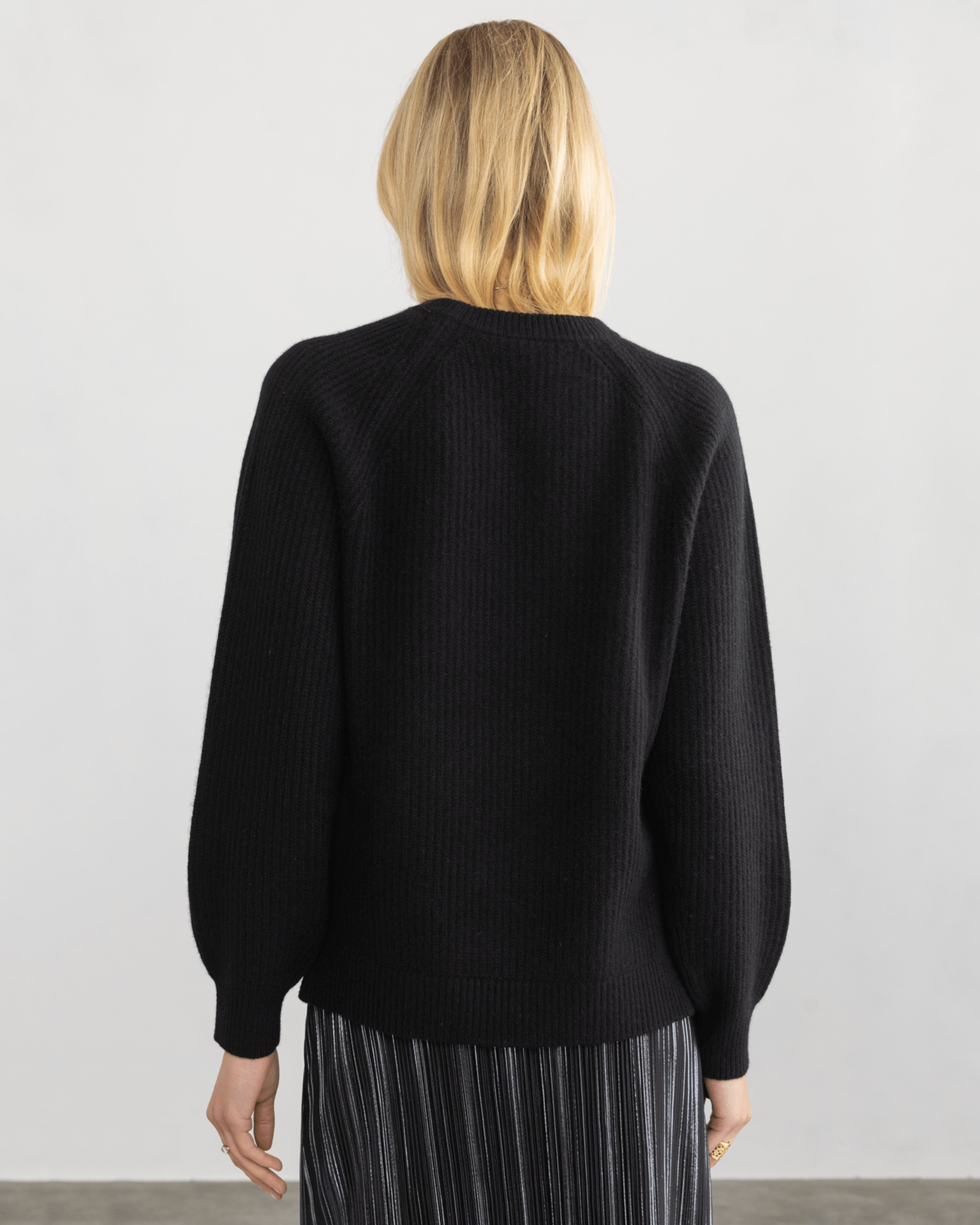 Marin Pullover in Black