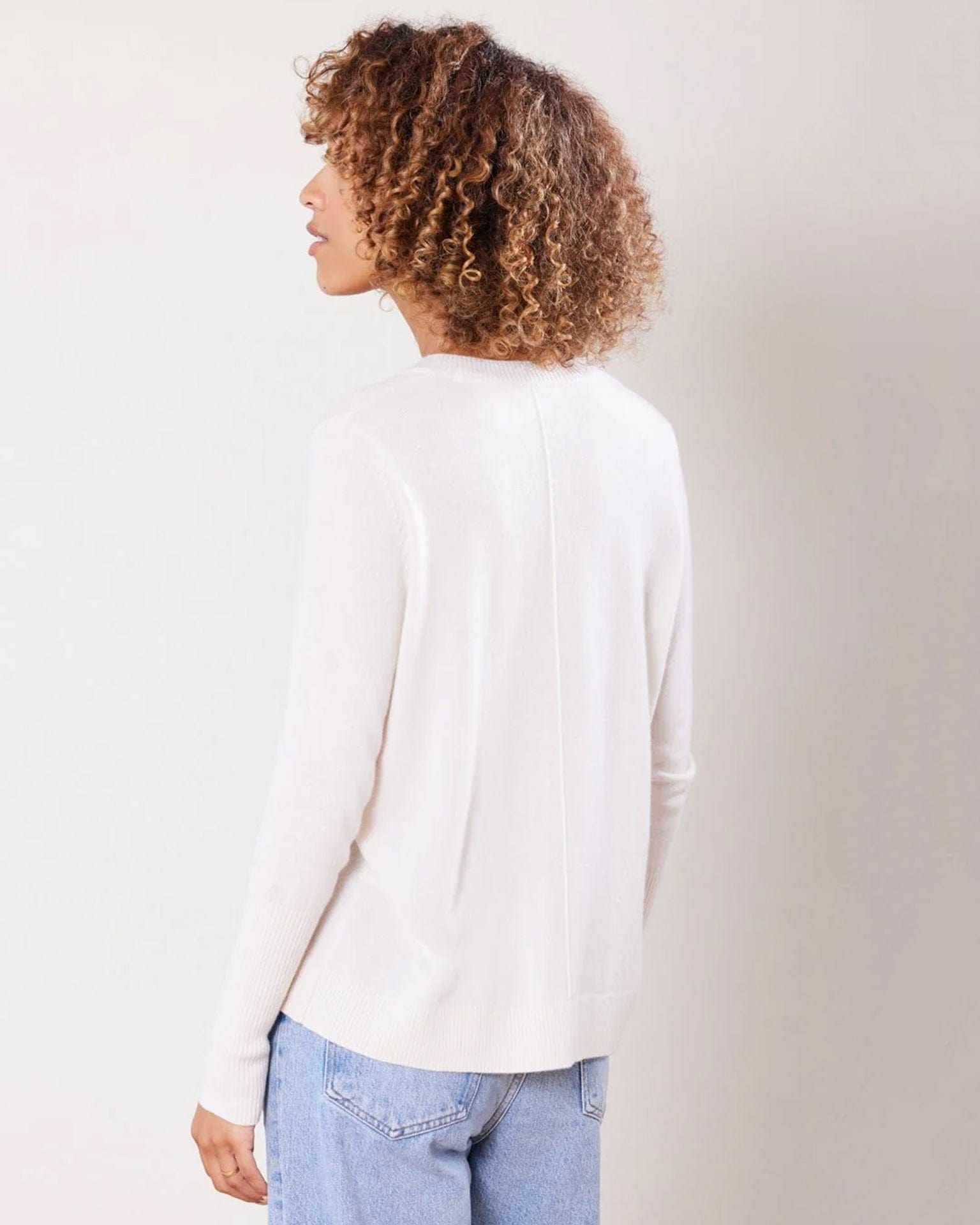 Ava Cashmere V Neck in Ivory