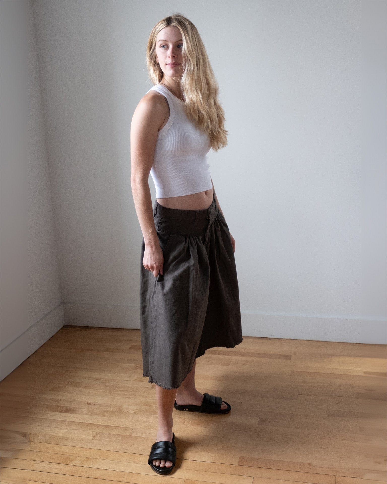 Dazed Skirt in Mill Green