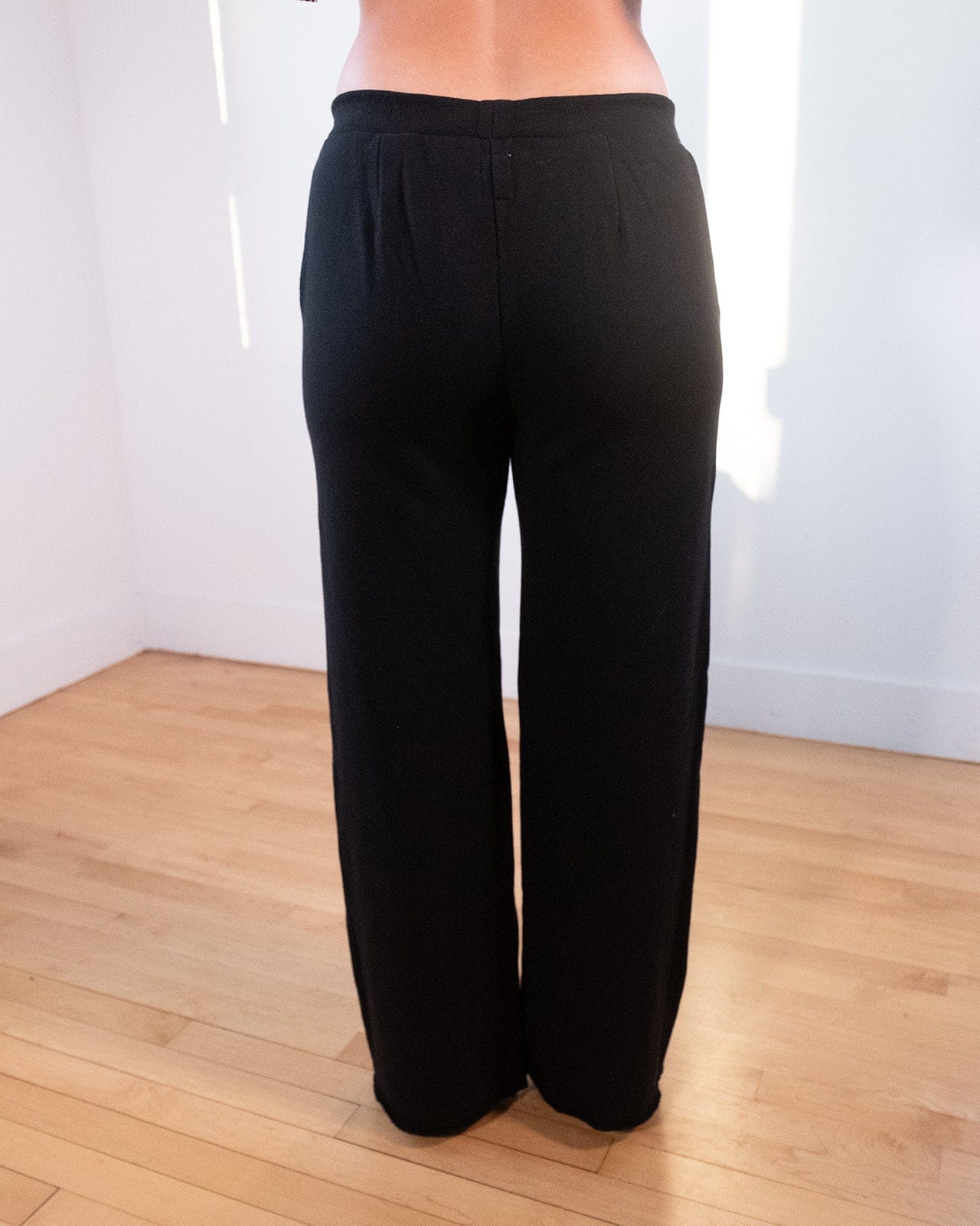 Louis Pleated Pants in Black