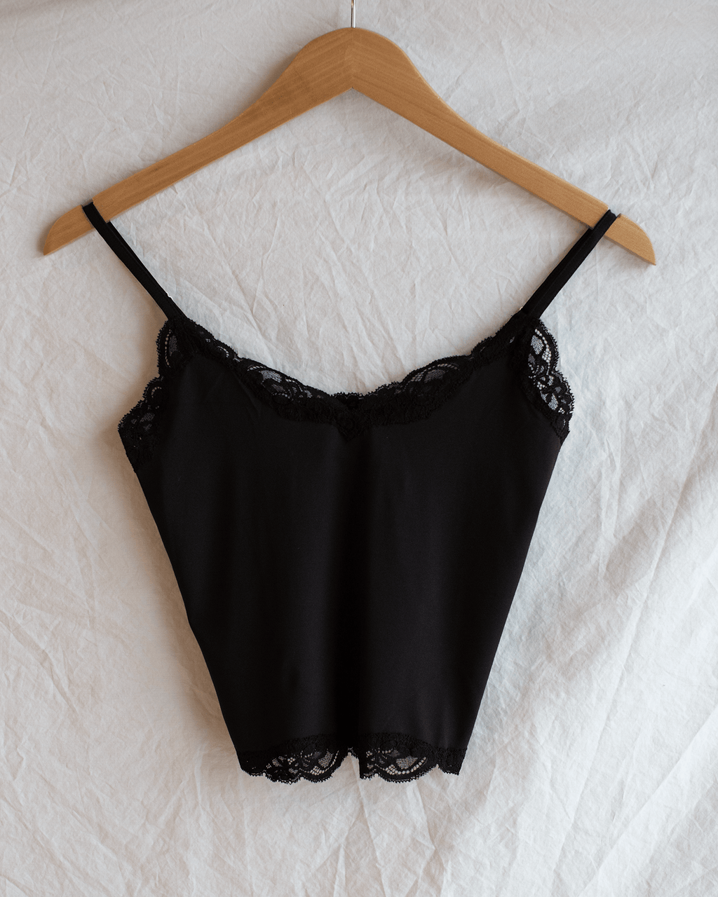 Del w/ Lace Cropped Cami in Black