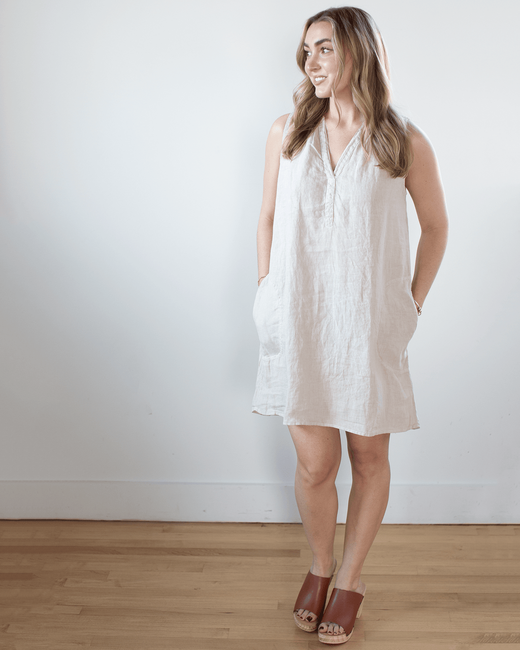Adriana Sleeveless Dress in Cobble