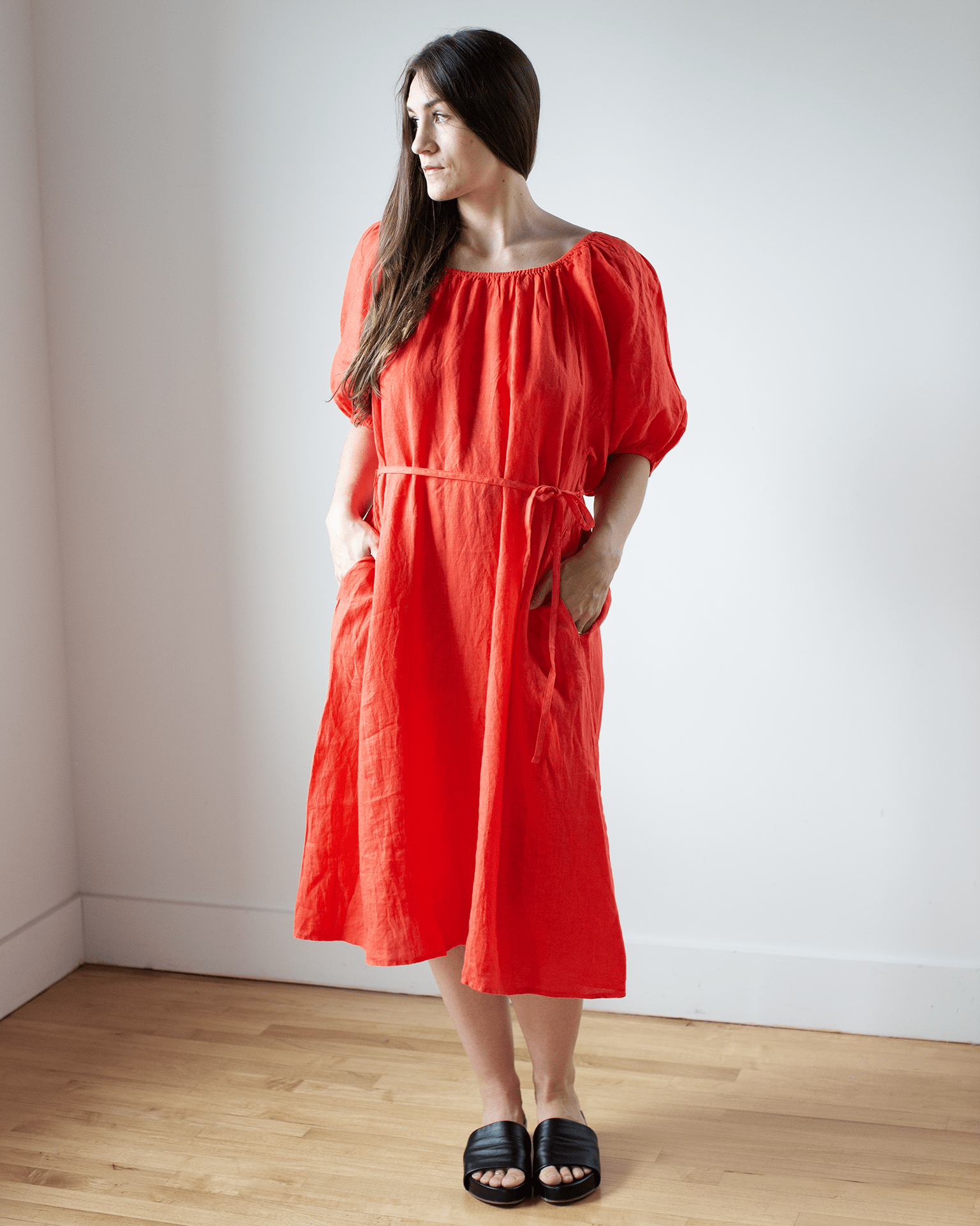 Elly Elastic Neck Tea Dress in Crimson