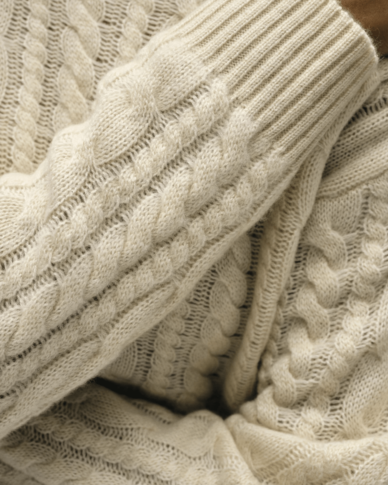 Cashmere Cropped Cable Crew in Natural Heather