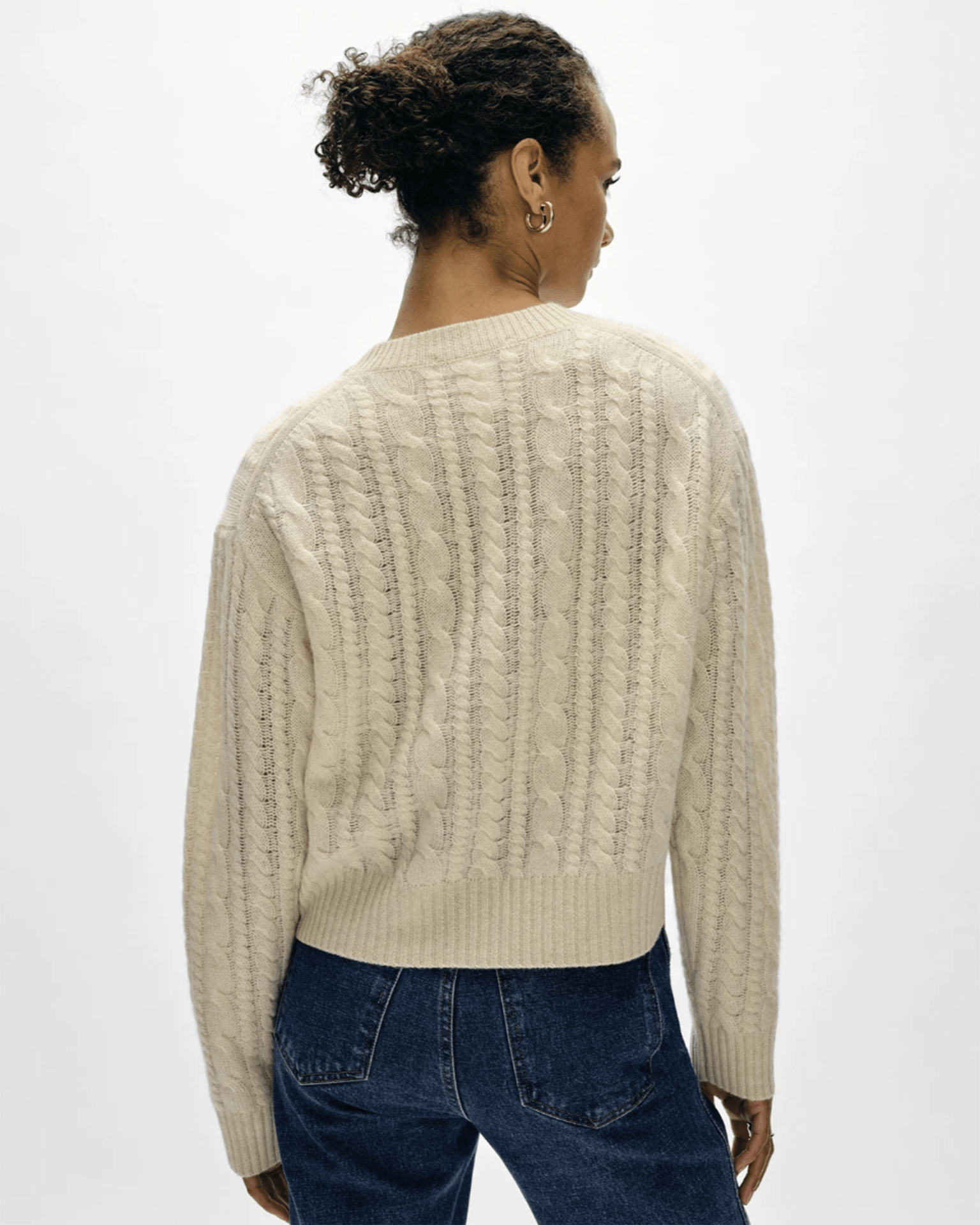 Cashmere Cropped Cable Crew in Natural Heather